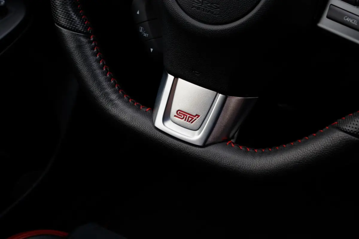 STI 2.5T 300PK Sport | 5750 KM! |