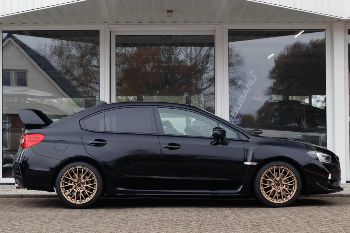 STI 2.5T 300PK Sport | 5750 KM! |