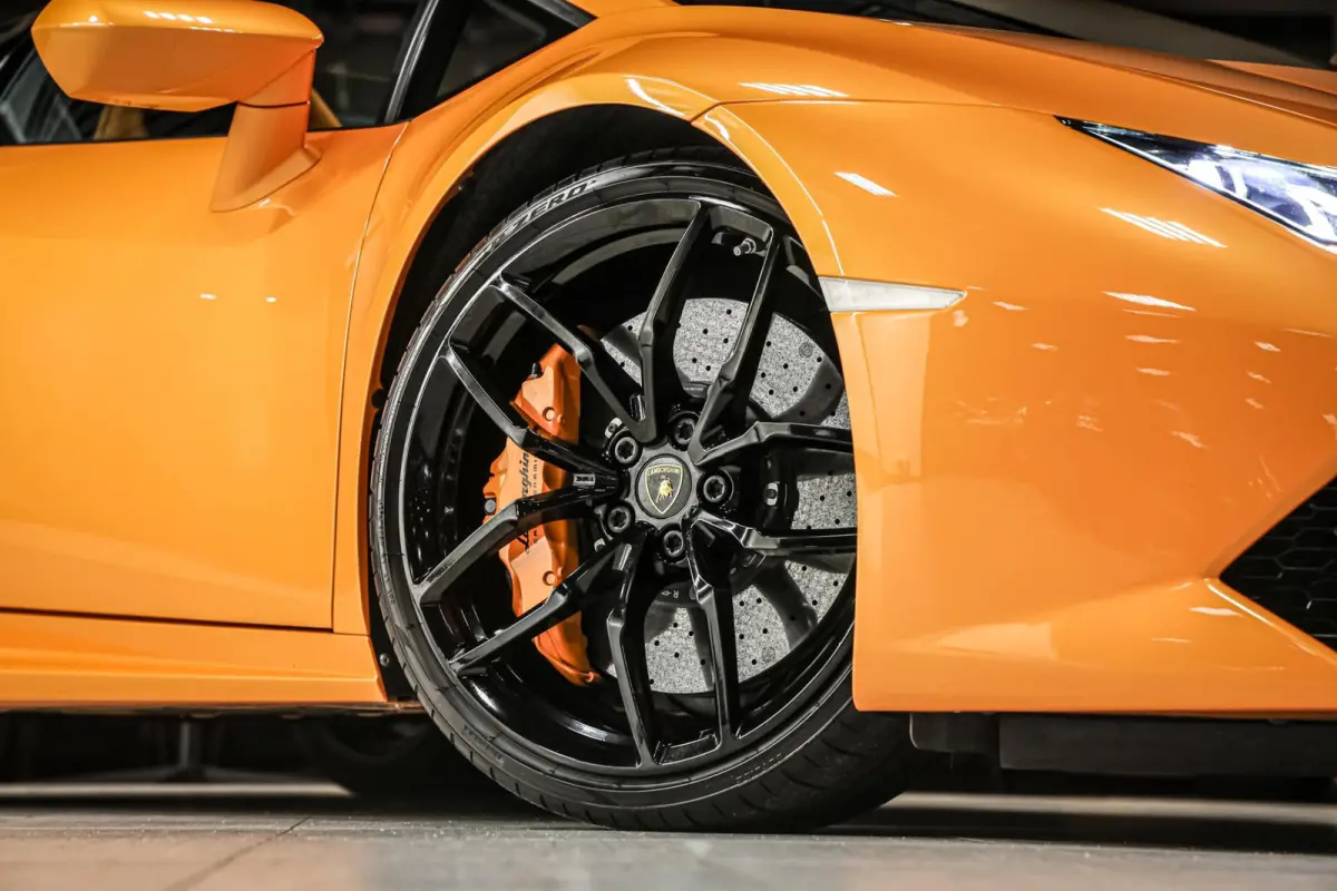 5.2 V10 LP610-4|Lift|Keramisch|Alcantara