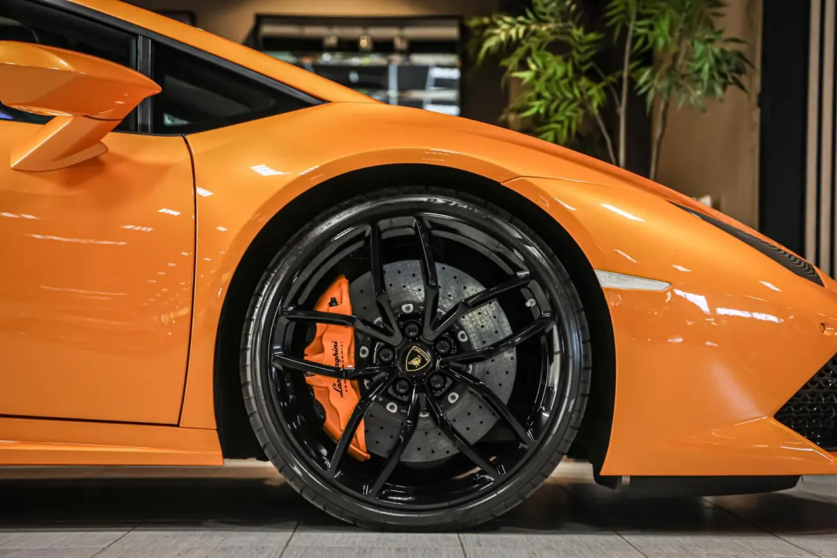 5.2 V10 LP610-4|Lift|Keramisch|Alcantara