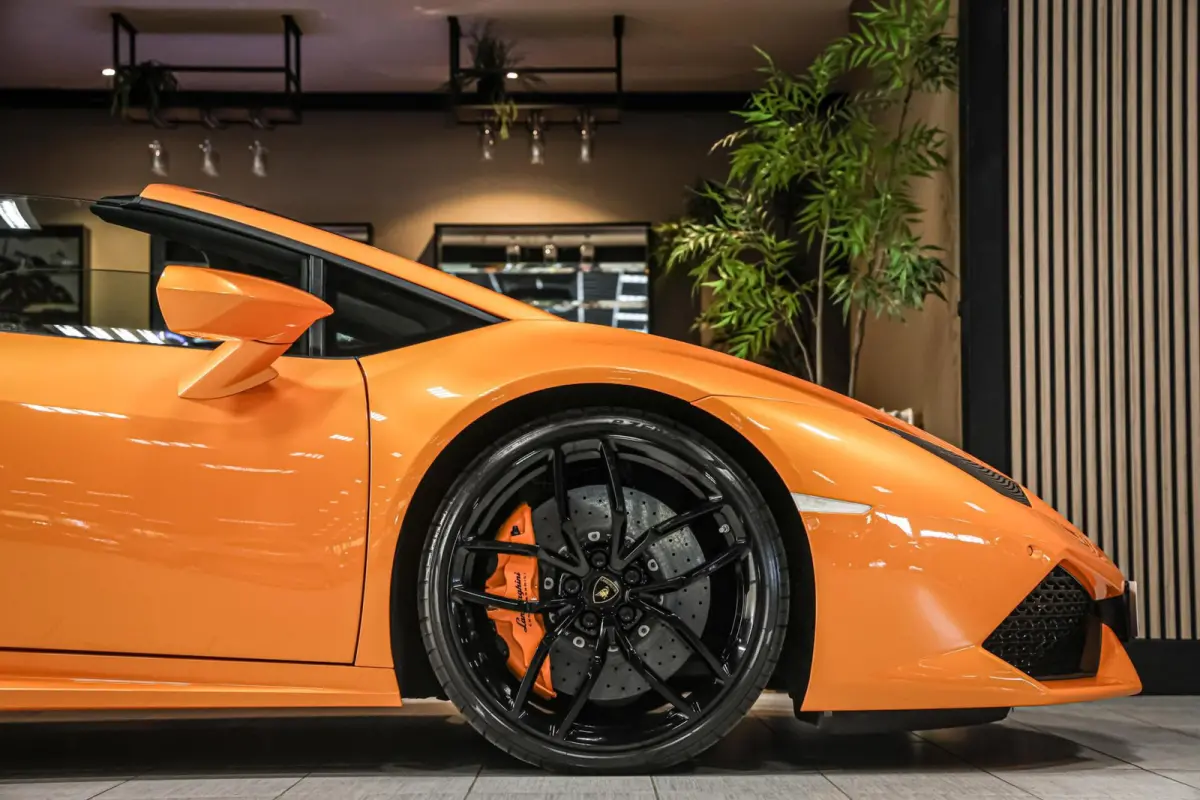 5.2 V10 LP610-4|Lift|Keramisch|Alcantara