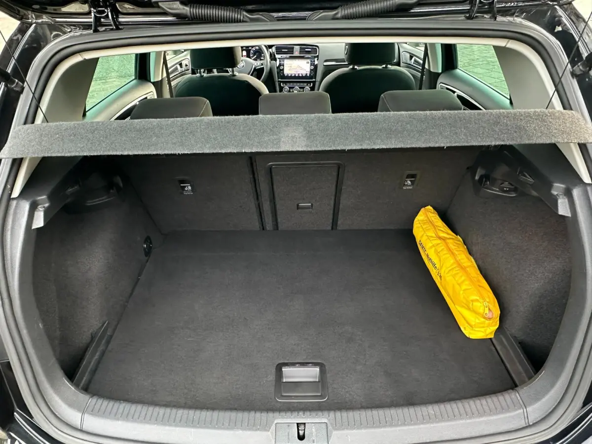 1.4 TSI Comfortline ACC l Pano l Xenon