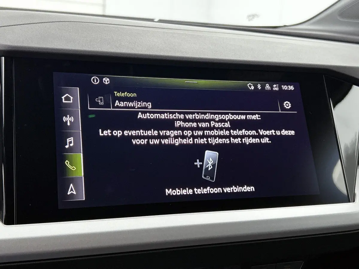 40 Edition 77 kWh 204 PK | Audi soundsystem | 21 inch velgen | Elektrische trekhaak | Edition | Apple CarPlay | Android Auto | Assistentiepakket plus | Comfortpakket | Mythoszwart metallic |