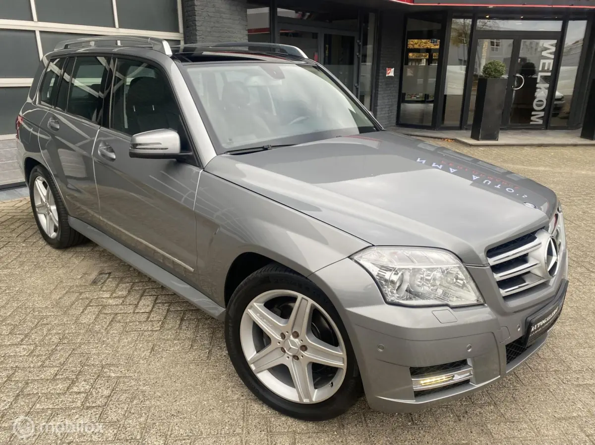 300 AMG 4-Matic CAMERA/NAVI/PANO/PDC