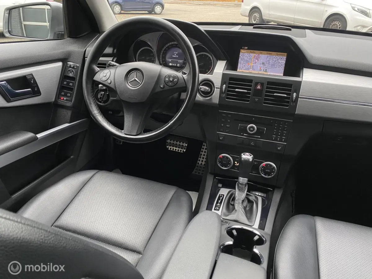 300 AMG 4-Matic CAMERA/NAVI/PANO/PDC