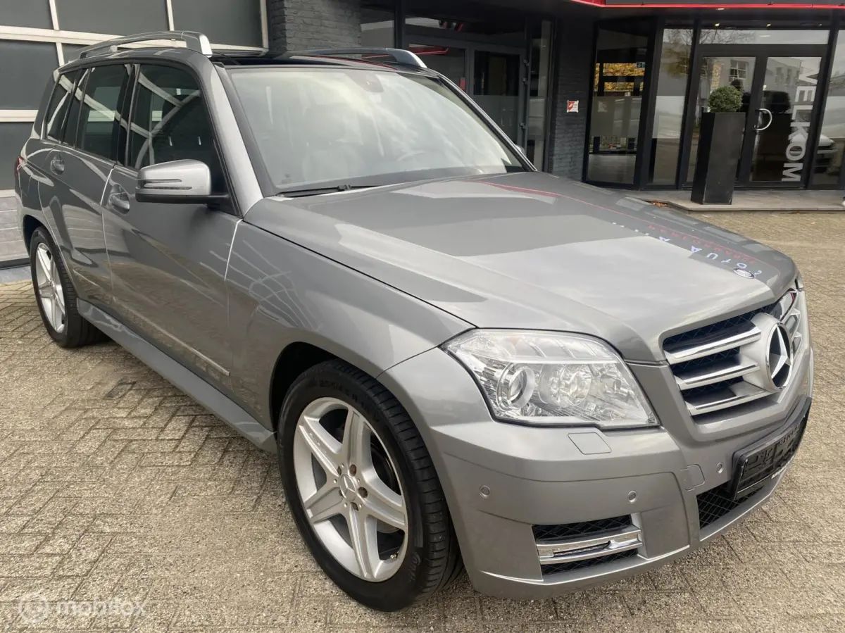 300 AMG 4-Matic CAMERA/NAVI/PANO/PDC