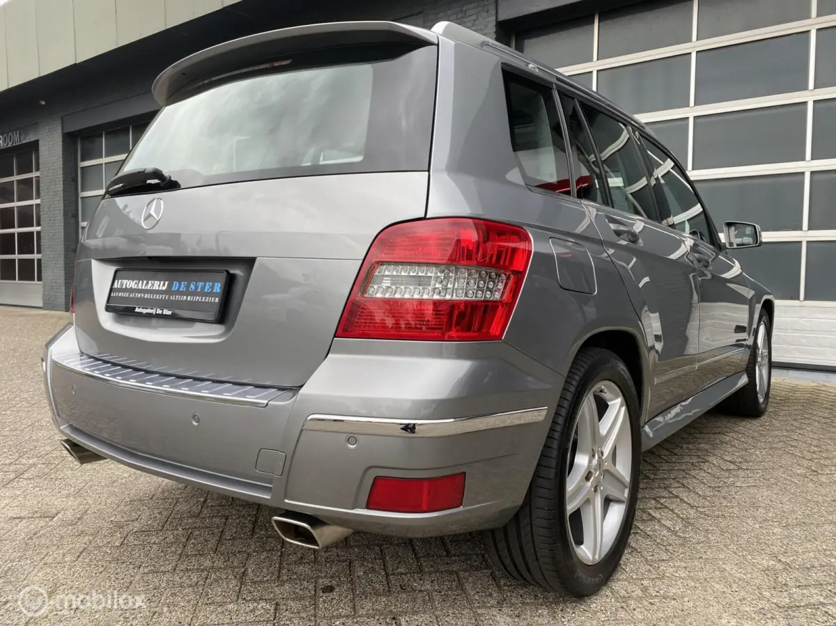 300 AMG 4-Matic CAMERA/NAVI/PANO/PDC