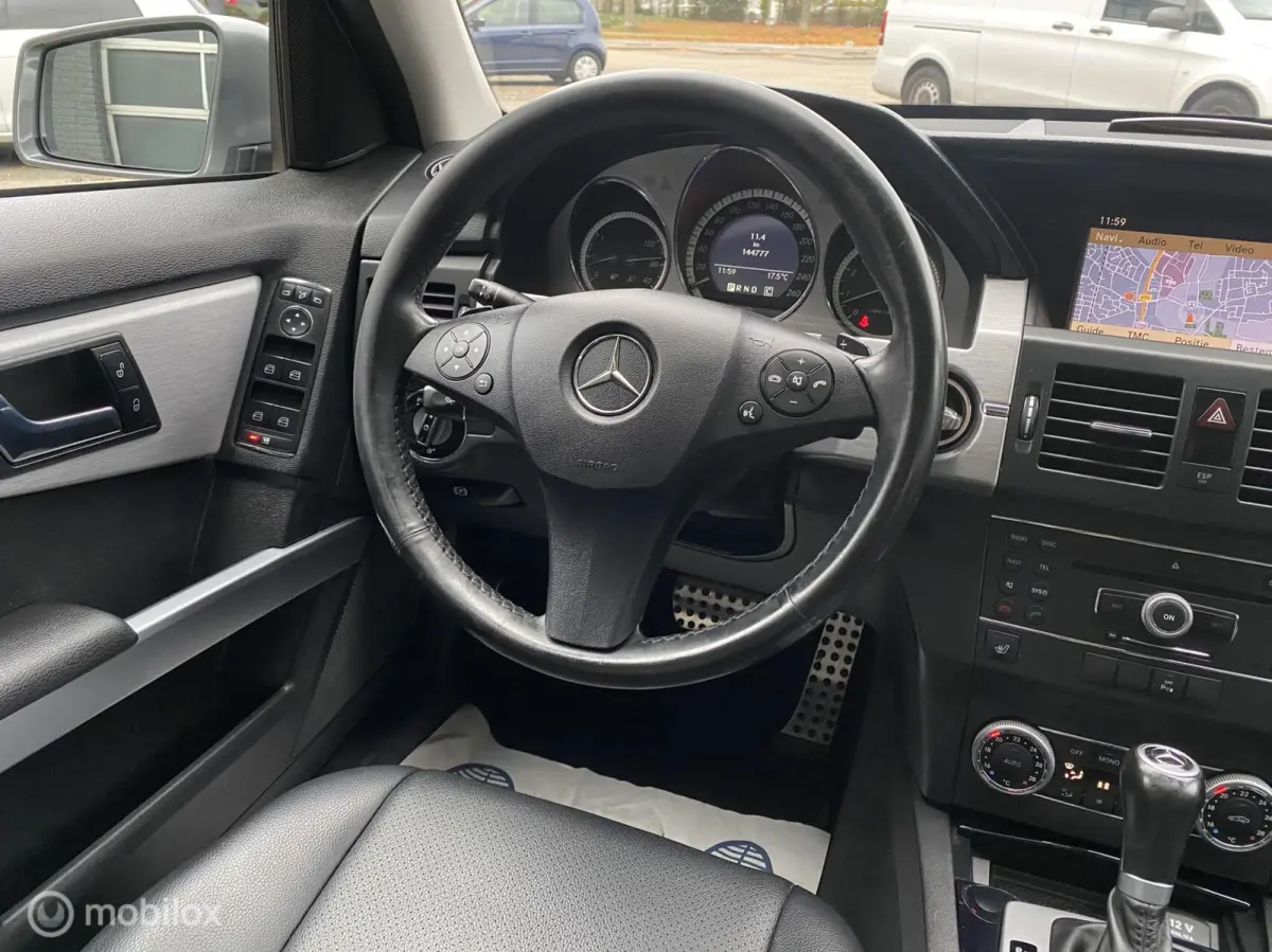 300 AMG 4-Matic CAMERA/NAVI/PANO/PDC