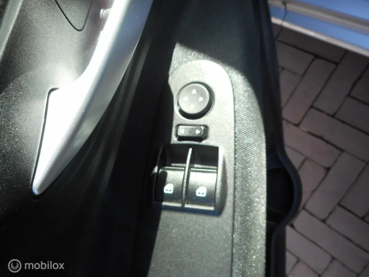 TwinAir Turbo 100PK Edizione Cool 5drs METALLIC LAK+CRUISE CONTROL+RESERVEWIEL+BLUETOOTH