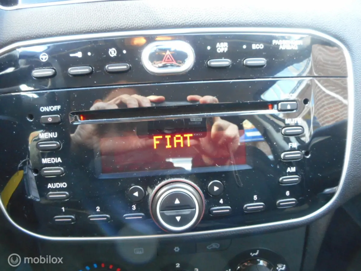 TwinAir Turbo 100PK Edizione Cool 5drs METALLIC LAK+CRUISE CONTROL+RESERVEWIEL+BLUETOOTH