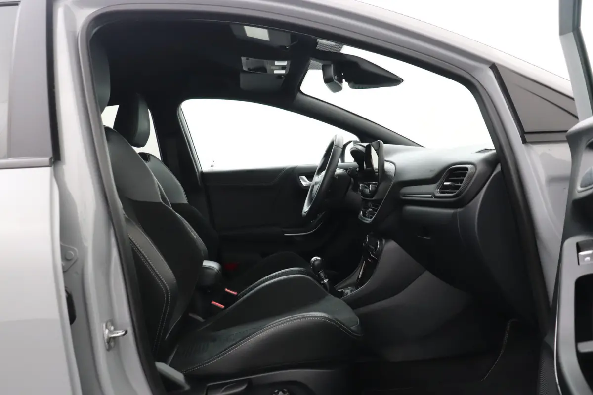 1.5 200 PK ST-X Recaro/Kuipstoelen 19'LMV B&O-Sound Full-Options
