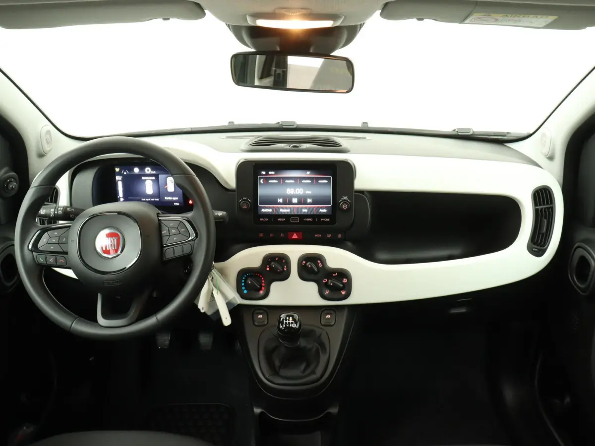 1.0 Hybrid Pandina | Apple carplay/Android auto | Airco | LMV 15" |
