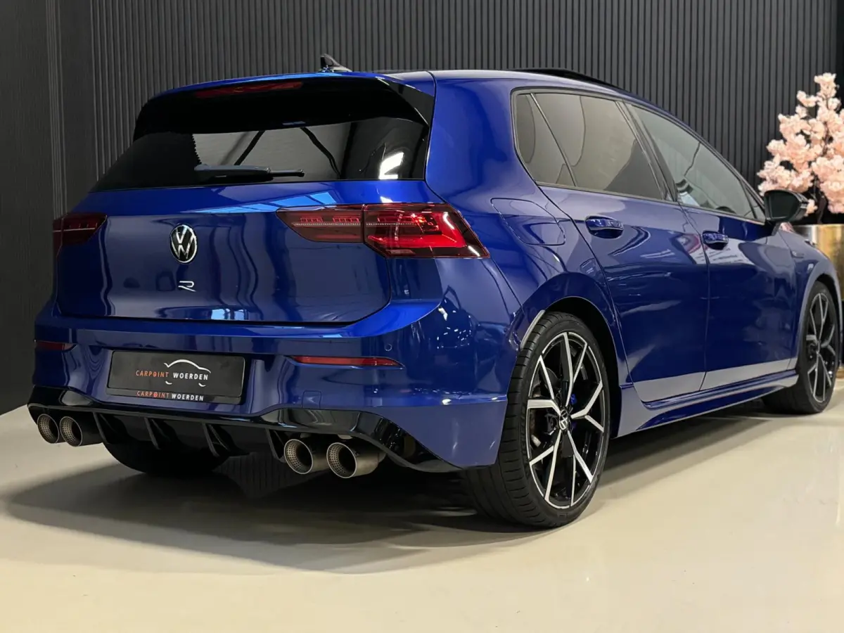 2.0 TSI R 4Motion | AKRAPOVIC | PANO | HUD