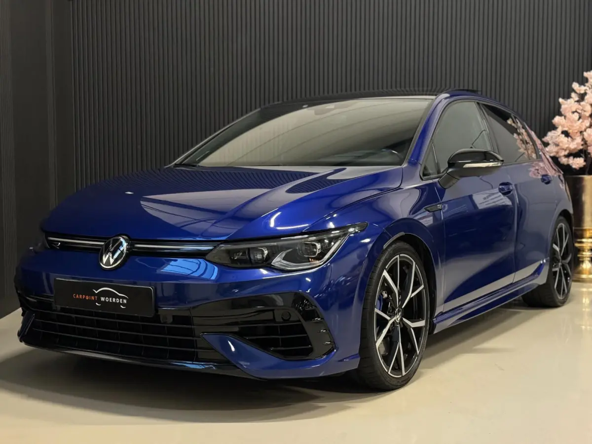 2.0 TSI R 4Motion | AKRAPOVIC | PANO | HUD