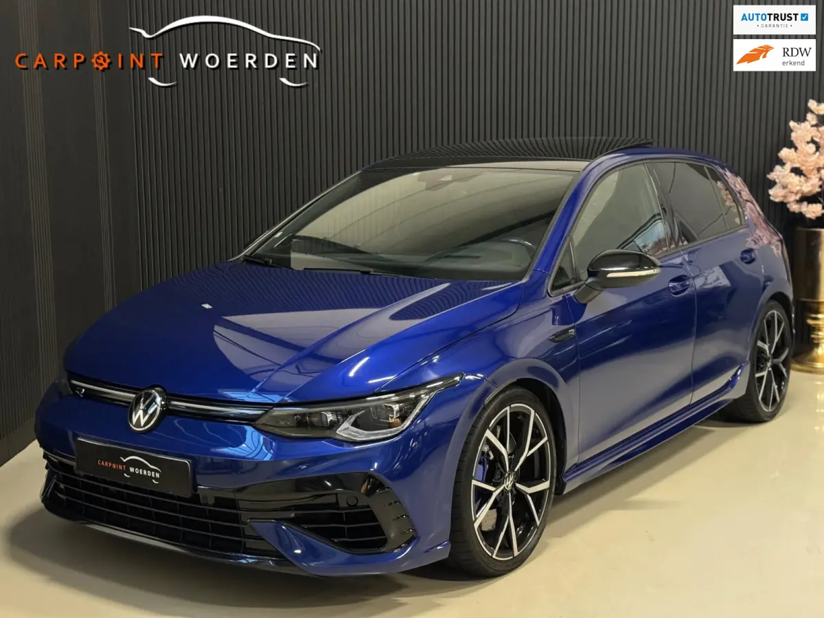 2.0 TSI R 4Motion | AKRAPOVIC | PANO | HUD