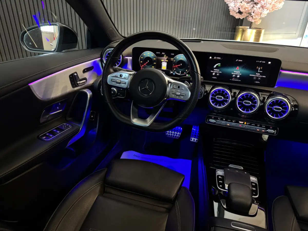 250 4MATIC AMG | PANO | SFEER | HUD | BOMVOL!
