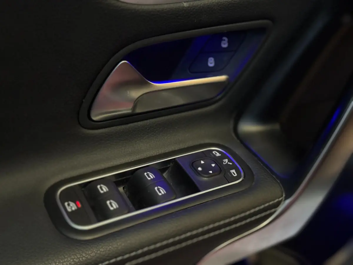 250 4MATIC AMG | PANO | SFEER | HUD | BOMVOL!