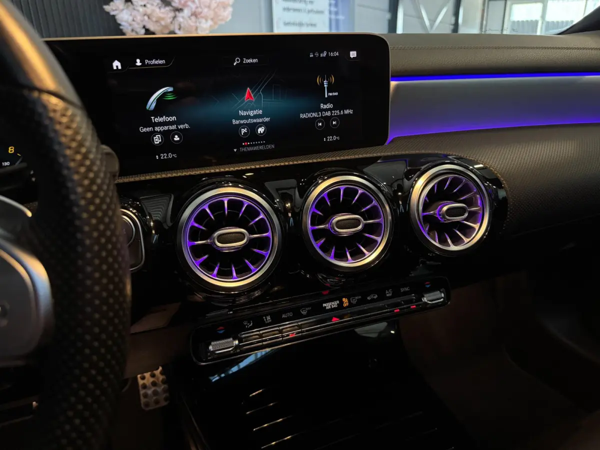250 4MATIC AMG | PANO | SFEER | HUD | BOMVOL!