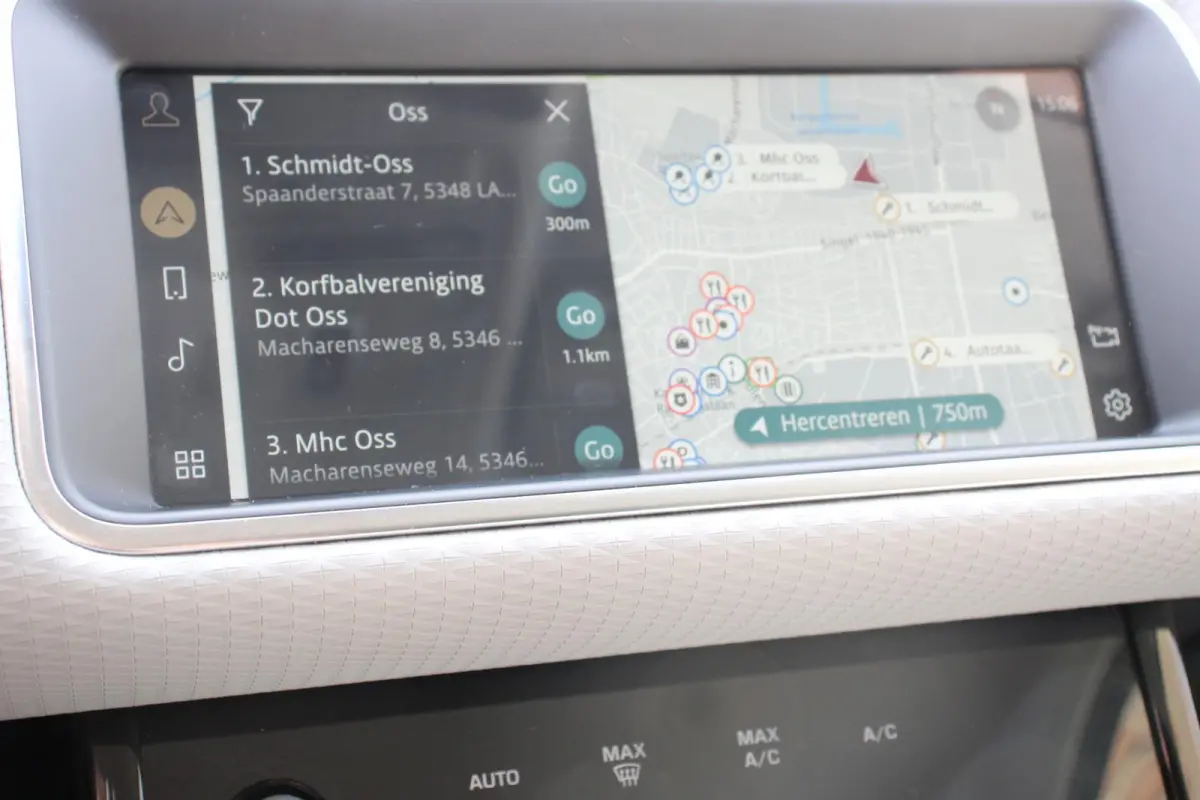 1.5 P300e AWD PHEV SE Signature Panoramadak Afneembare trekhaak Navigatie Parkeersensoren 360 Camera Cruise Control Elektrische verstelbare stoelen
