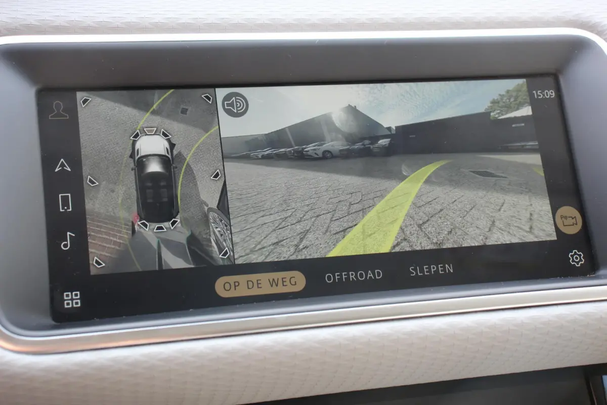 1.5 P300e AWD PHEV SE Signature Panoramadak Afneembare trekhaak Navigatie Parkeersensoren 360 Camera Cruise Control Elektrische verstelbare stoelen