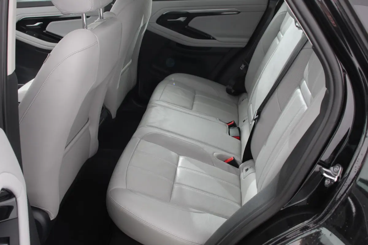 1.5 P300e AWD PHEV SE Signature Panoramadak Afneembare trekhaak Navigatie Parkeersensoren 360 Camera Cruise Control Elektrische verstelbare stoelen