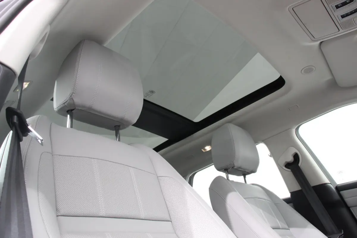 1.5 P300e AWD PHEV SE Signature Panoramadak Afneembare trekhaak Navigatie Parkeersensoren 360 Camera Cruise Control Elektrische verstelbare stoelen
