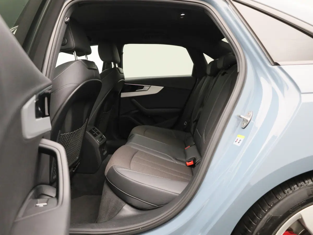 40 TFSI S edition 204 PK | Automaat | LED Koplampen | S-line | Navigatie Plus | Audi Sound System | Optiekpakket Zwart Plus | Virtual Cockpit | Parkeersensoren | Privacy Glass | Cruise Contr