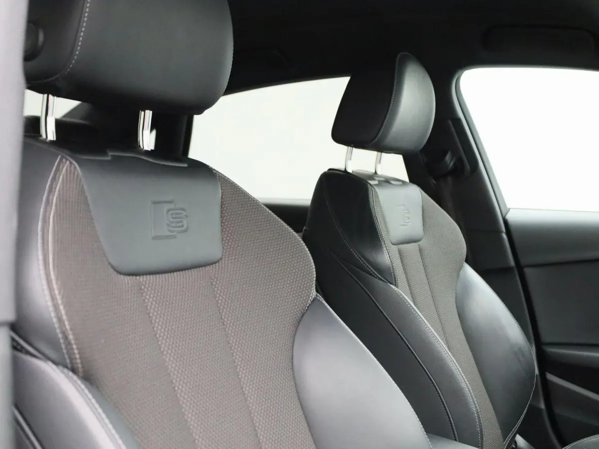 40 TFSI S edition 204 PK | Automaat | LED Koplampen | S-line | Navigatie Plus | Audi Sound System | Optiekpakket Zwart Plus | Virtual Cockpit | Parkeersensoren | Privacy Glass | Cruise Contr