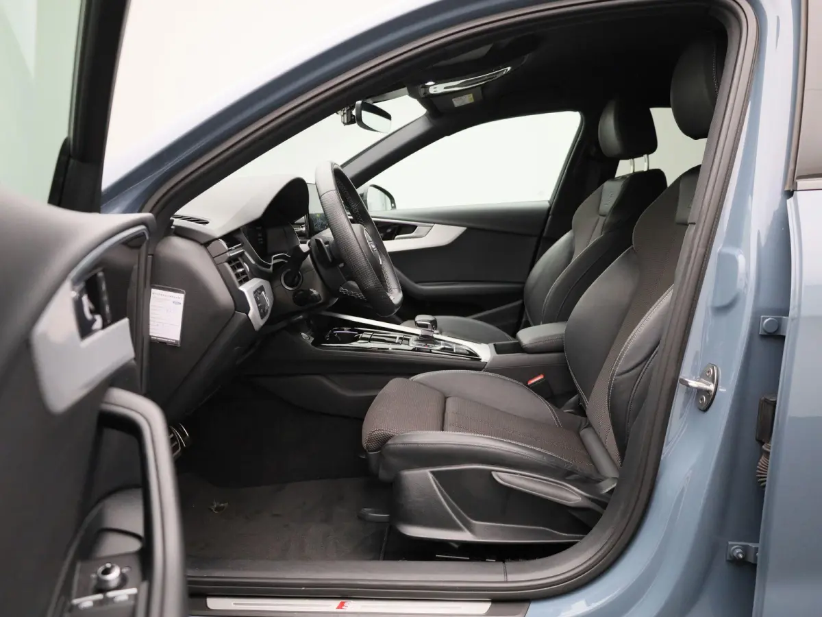 40 TFSI S edition 204 PK | Automaat | LED Koplampen | S-line | Navigatie Plus | Audi Sound System | Optiekpakket Zwart Plus | Virtual Cockpit | Parkeersensoren | Privacy Glass | Cruise Contr