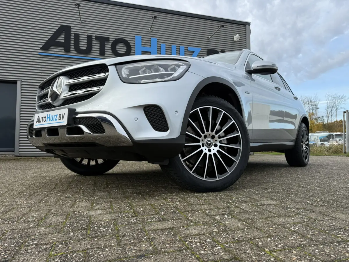 4MATIC Advantage Carplay Stoelverwarming Achteruitrijcamera LED 20 inch