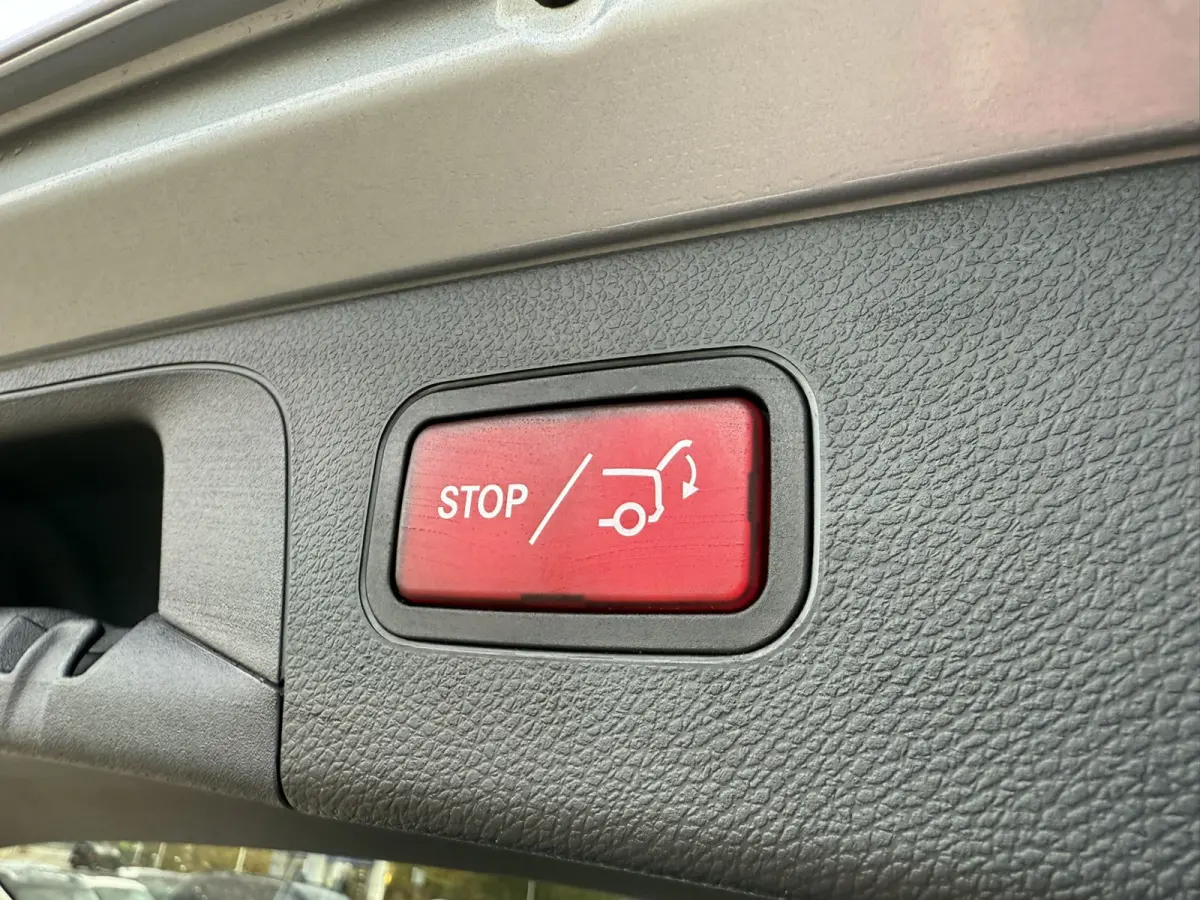 4MATIC Advantage Carplay Stoelverwarming Achteruitrijcamera LED 20 inch