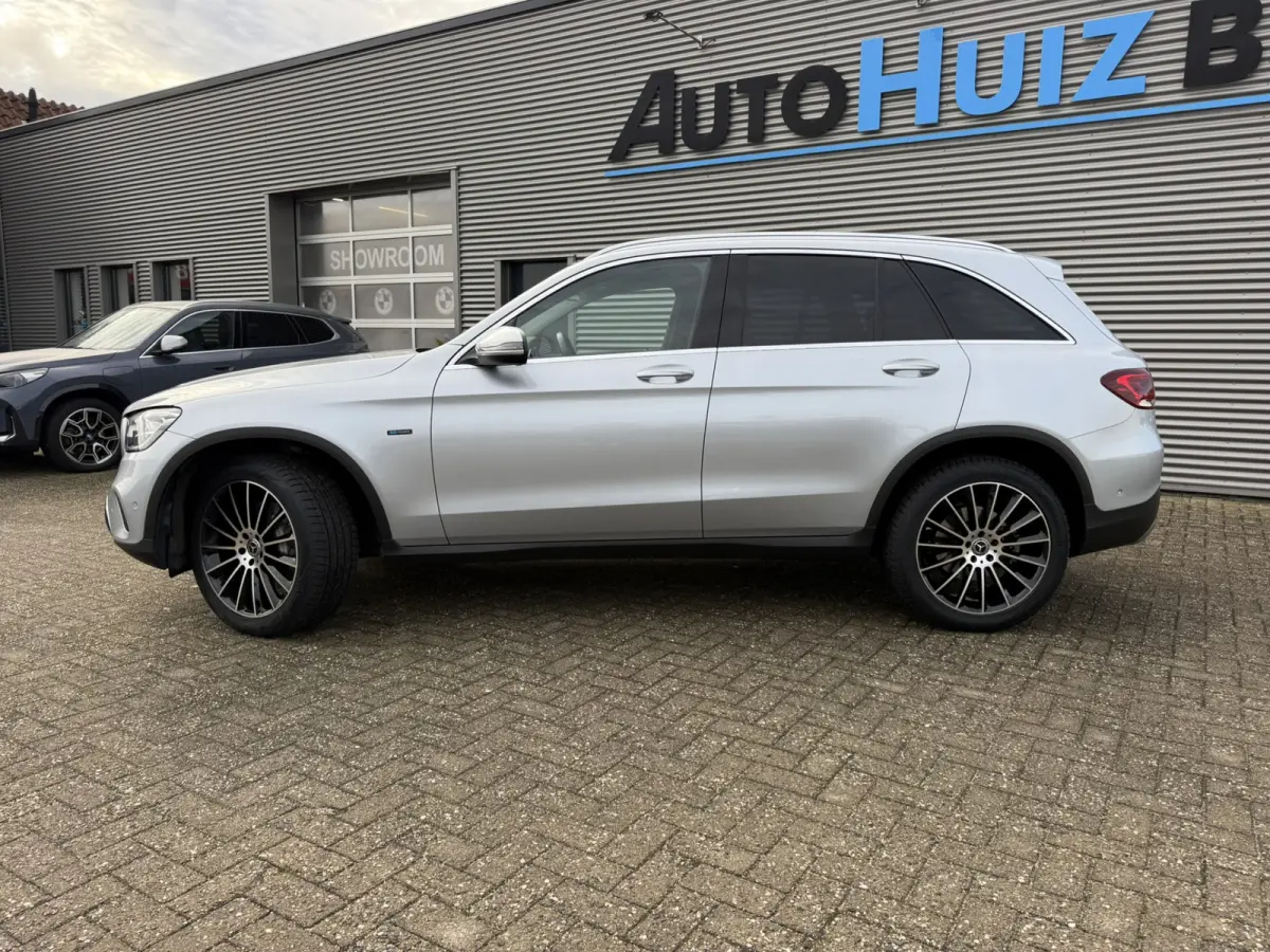 4MATIC Advantage Carplay Stoelverwarming Achteruitrijcamera LED 20 inch
