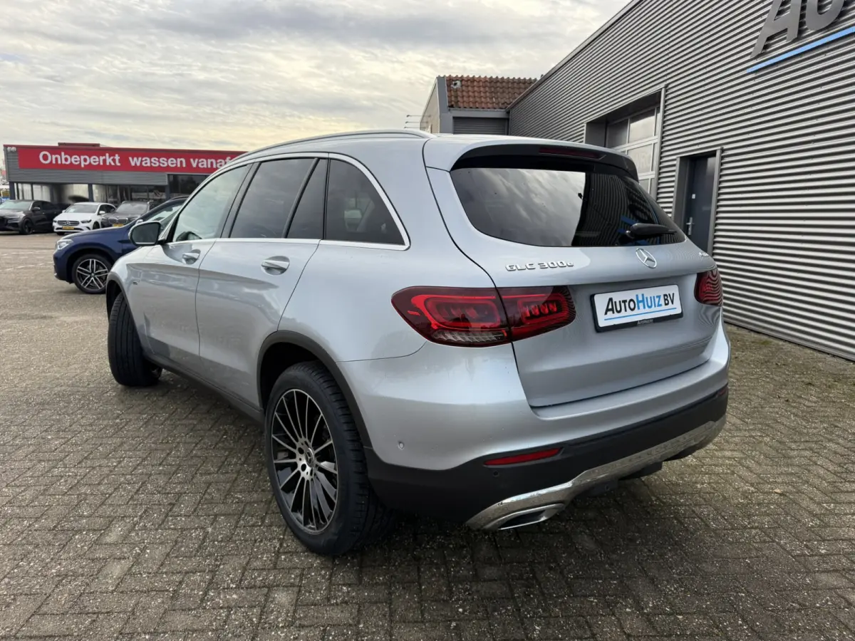 4MATIC Advantage Carplay Stoelverwarming Achteruitrijcamera LED 20 inch