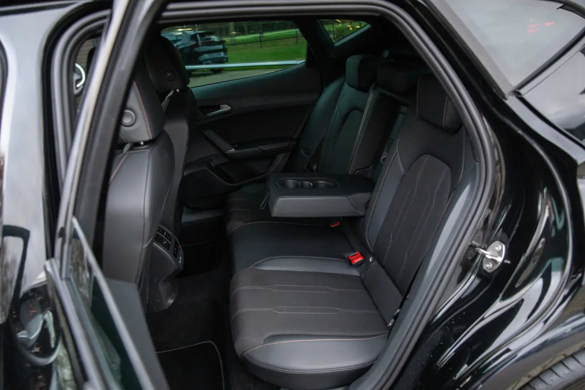 1.5 eTSI Business Edition Plus , Adap. cruise, Sfeerverlichting, Groot scherm,