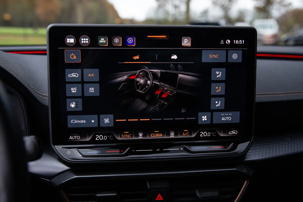 1.5 eTSI Business Edition Plus , Adap. cruise, Sfeerverlichting, Groot scherm,