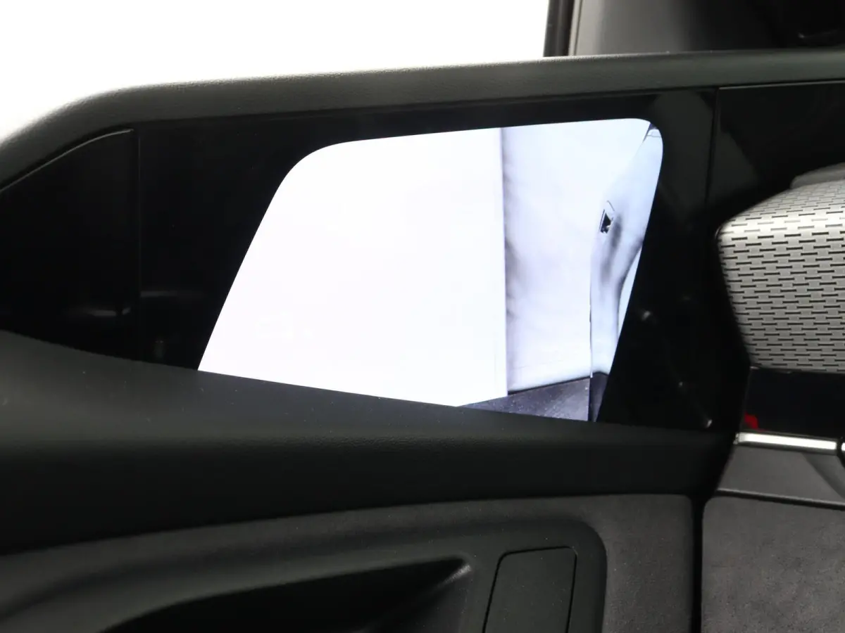 S edition performance 100 kWh | S-line | Navigatie | Adaptive cruise control l B&O Premium soundsysteem l 360 graden camera l Elektrisch verstelbare bestuurdersstoel met geheugen l 3-zone El