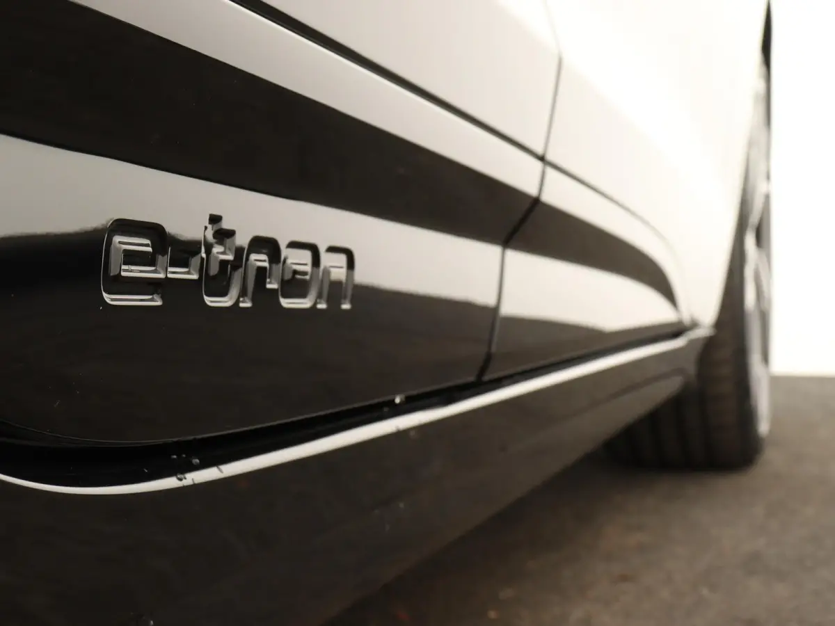 S edition performance 100 kWh | S-line | Navigatie | Adaptive cruise control l B&O Premium soundsysteem l 360 graden camera l Elektrisch verstelbare bestuurdersstoel met geheugen l 3-zone El