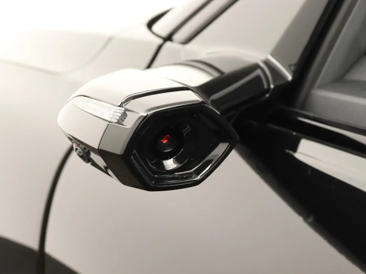 S edition performance 100 kWh | S-line | Navigatie | Adaptive cruise control l B&O Premium soundsysteem l 360 graden camera l Elektrisch verstelbare bestuurdersstoel met geheugen l 3-zone El