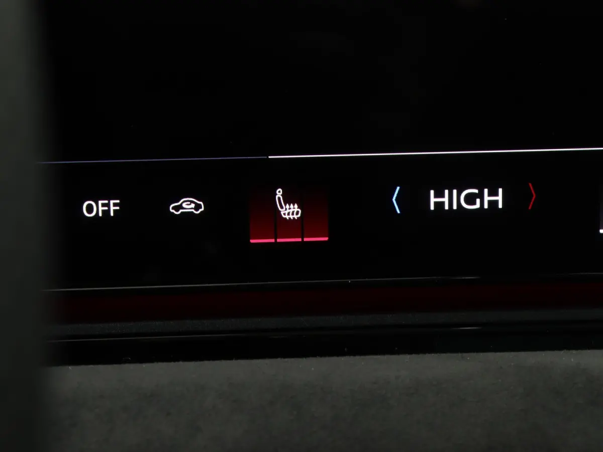 S edition performance 100 kWh | S-line | Navigatie | Adaptive cruise control l B&O Premium soundsysteem l 360 graden camera l Elektrisch verstelbare bestuurdersstoel met geheugen l 3-zone El