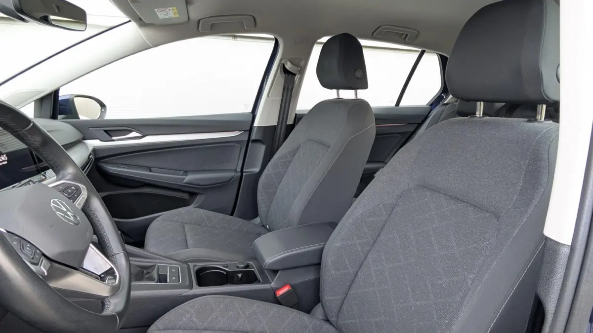 1.0 TSI 110pk Life | Navigatie | App Connect | Camera