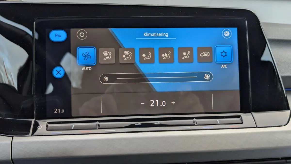1.0 TSI 110pk Life | Navigatie | App Connect | Camera