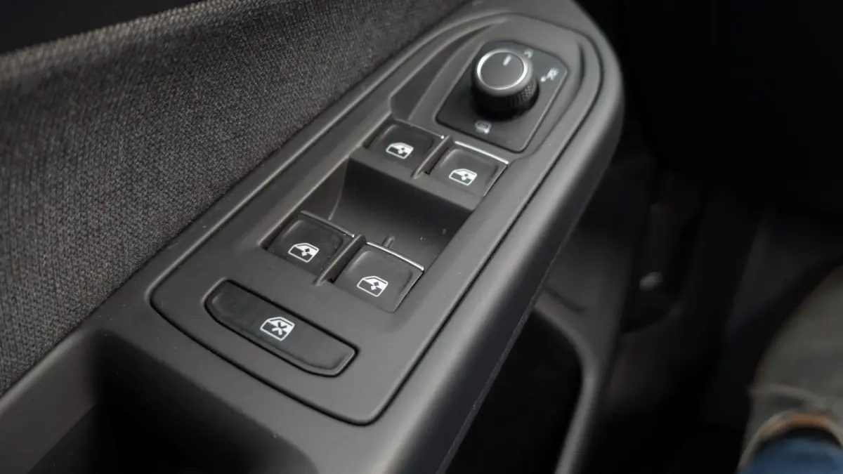1.0 TSI 110pk Life | Navigatie | App Connect | Camera