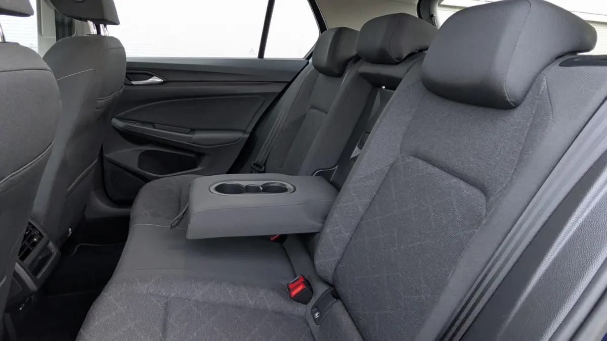 1.0 TSI 110pk Life | Navigatie | App Connect | Camera