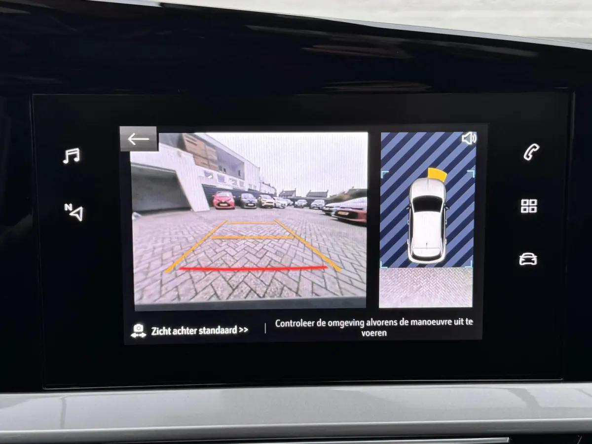 1.2 Turbo Elegance Cruise control Climate control Stoel- stuurverwarming Apple / Android Parkeersensoren plus camera