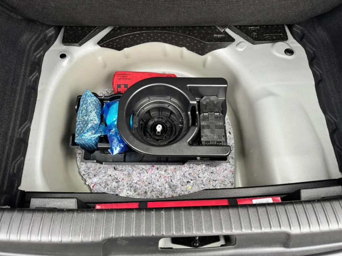 1.2 Turbo Elegance Cruise control Climate control Stoel- stuurverwarming Apple / Android Parkeersensoren plus camera