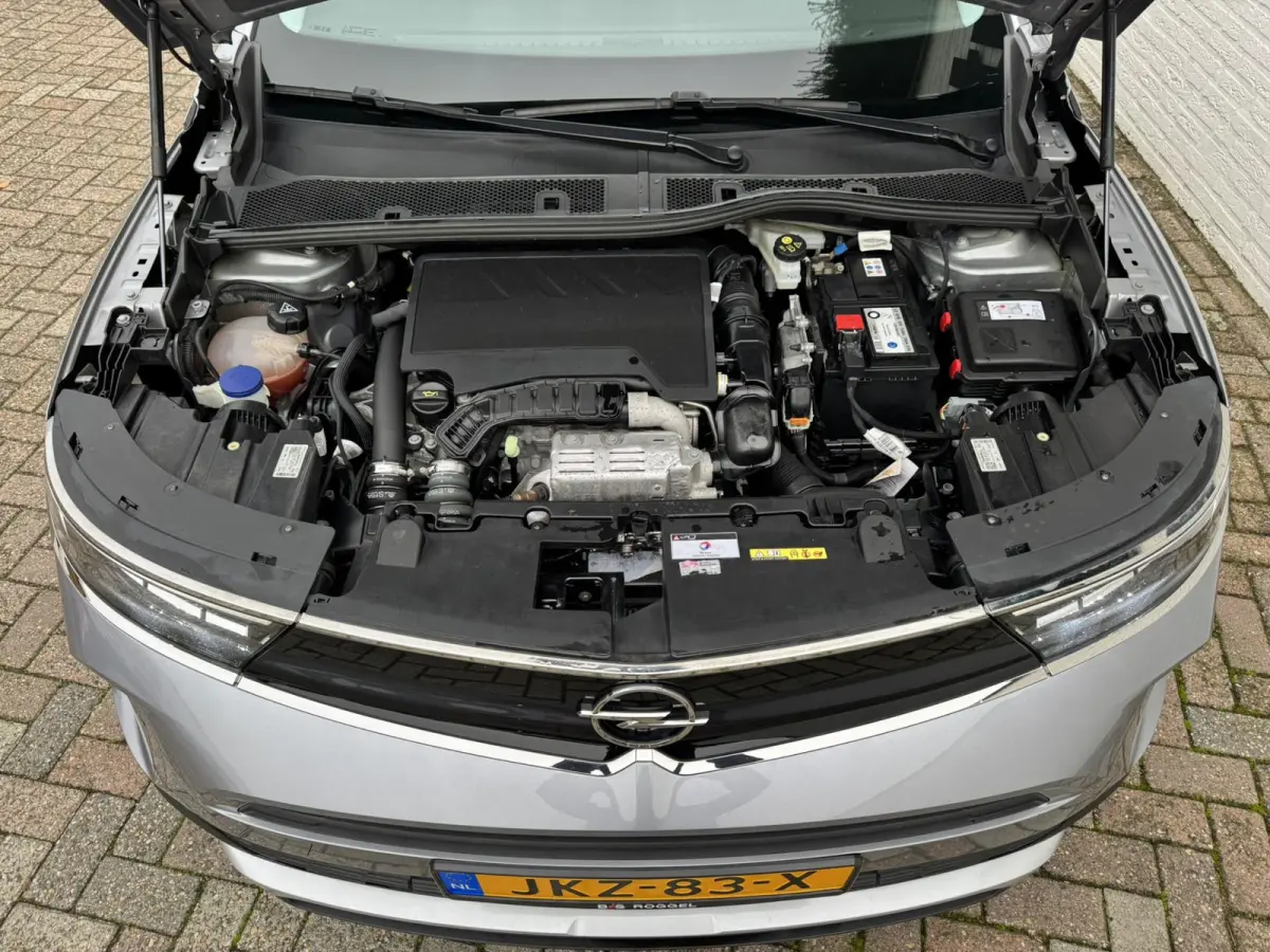 1.2 Turbo Elegance Cruise control Climate control Stoel- stuurverwarming Apple / Android Parkeersensoren plus camera