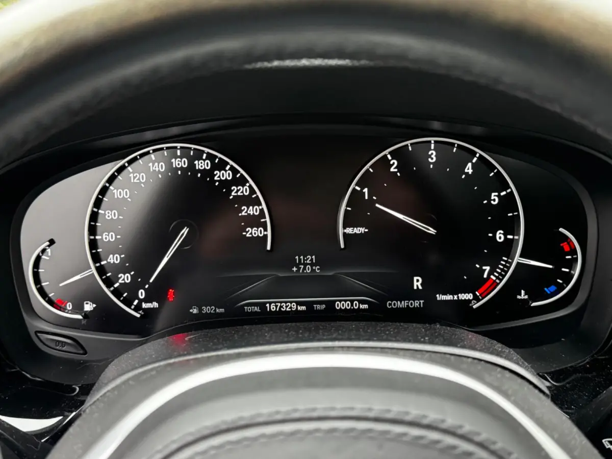 520i M-SPORT HIGH EXECUTIVE PANORAMADAK DEALER STOELVERWARMING LEDER M PAKKET VIRTUAL AMBIANCE TREKHAAK