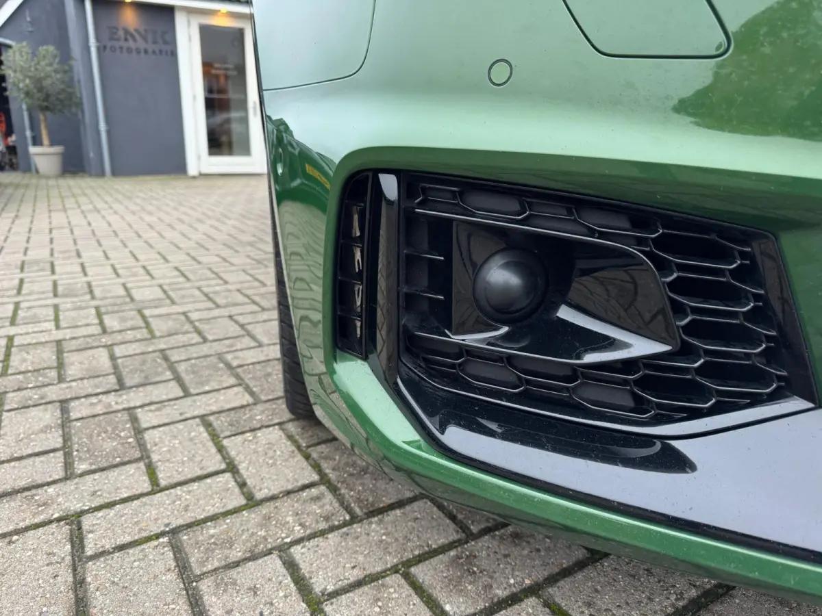 2.9 TFSI RS 4 quattro Exclusive / Pano / 360Cam / Head-Up / Uniek mooie uitvoering !!!.
