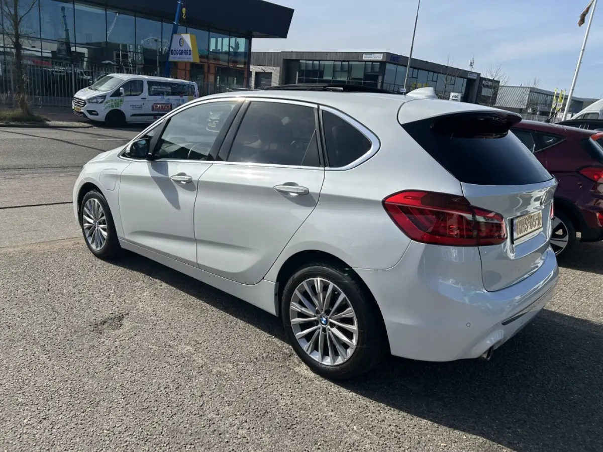 225xe iPerformance Hybride Panodak Leder