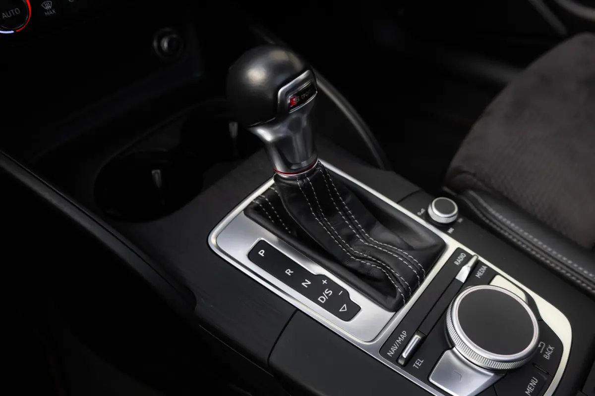 2.0 TFSI 310 pk S3 Quattro Pro Line Plus S-Line /Facelift/ Pano-Dak/ Matrix-Led/ Adap.Cruise/ B&O-Sound/ Dynamic-Steering/ Sport-Stoelen/ Stoel.Verw. Park.Sens/ 19'' LMV